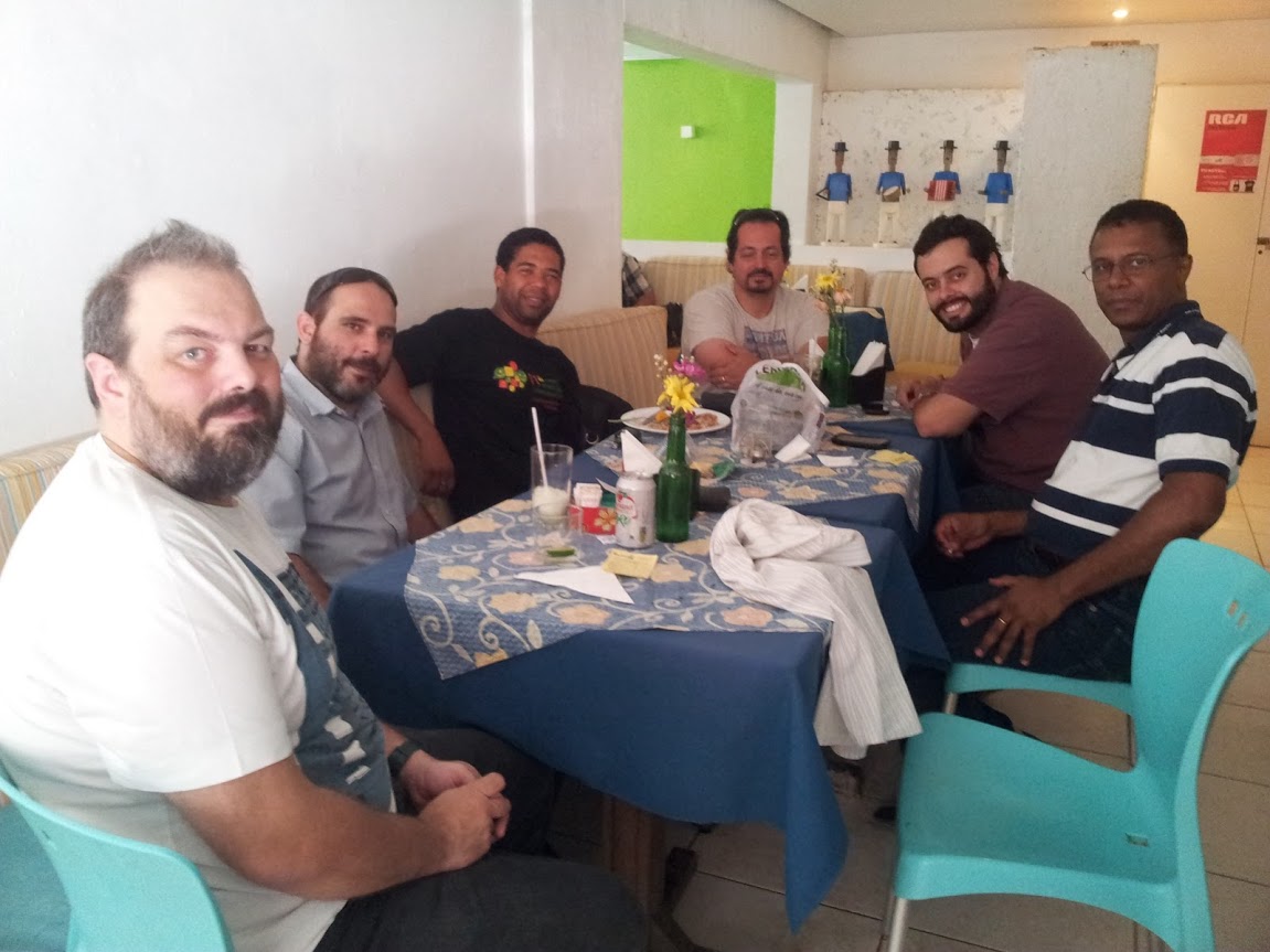 Almoço Hacker do Calango Hacker Clube no Balaio Café